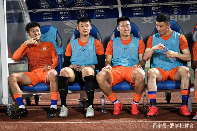 中超退役球员：李铁业务能力强 我不吃海参