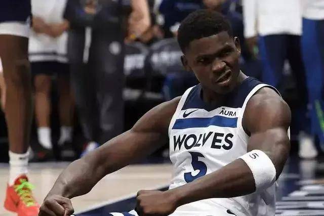 双红会利物浦笑到最后 或送曼联百年尴尬纪录