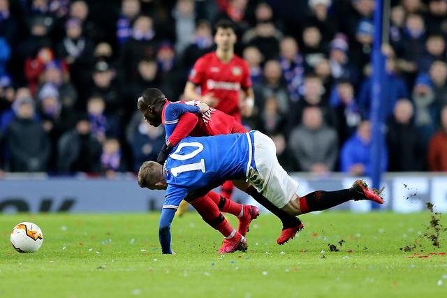 詹姆斯30+7+9文班亚马27+10+8+5+5 湖人胜马刺